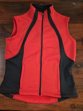 Obermeyer Red and Black Fleece Vest